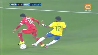 CUANDO CARLOS LOBATÓN ABUSABA DE SU MAGIA CON LA SELECCIÓN PERUANA [upl. by Spancake]