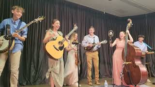 Funniest Dueling Banjo  Sold out crowd at Appalachian Auditorium St James  Cotton Pickin Kids [upl. by Anehsuc]