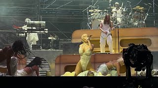 Gun  Doja Cat Coachella 2024 Barricade [upl. by Sayette]