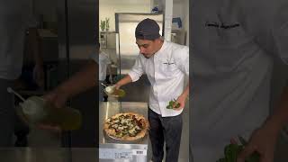 I contorni della nonna sulla pizza la nostra ORTOLANA NAPOLETANA🍕 pizza youtubeshorts shorts [upl. by Chatwin]