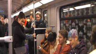 Lachen in der UBahn  official [upl. by Aiciles387]