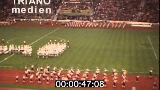 FußballWM 74 Deutschland  Niederlande Fans  Formationen vor dem Endspiel am 771974 [upl. by Yssirhc]