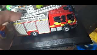 Oxford diecast 76VEO003 Volvo FL Emergency One Pump GMFRS review [upl. by Nwahsak]