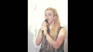 Shakira  Toneladas live from Miami [upl. by Amero]