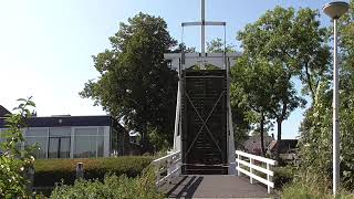 Brugopening Kerkpadbrug Zevenhuizen Ophaalbrug Drawbridge Pont Levis Klappbrücke [upl. by Tormoria397]