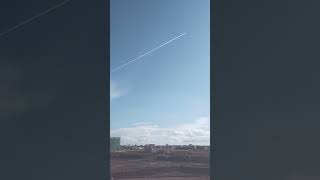 Contrail melintasi area project [upl. by Tamsky999]