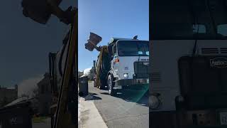 Fast Autocar Amrep on trash 🗑️ garbagetruck trashtruck amrep autocartruck [upl. by Notsecnirp]