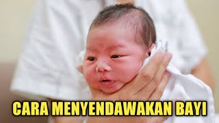 Cara Menyendawakan Bayi yang Benar [upl. by Murielle]