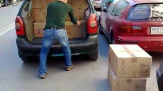 17 boxes in a CITROEN PICASSO crazyyyy [upl. by Leamaj]