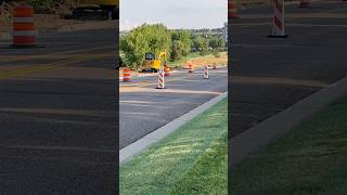 Traffic Drums and Vertical Panels forming a Lane Shift trafficcontrol construction [upl. by Aneral953]