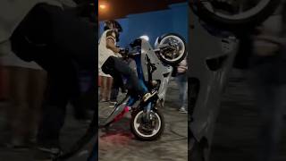 Handbrake wheelies kawasaki636 kawasakizx6r wheeliebike handbrake bikelife shortviral sub [upl. by Wight]