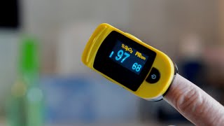 ChoiceMMed Fingertip Pulse Oximeter C20 Review  How Effective Is It 2024 [upl. by Anigue]