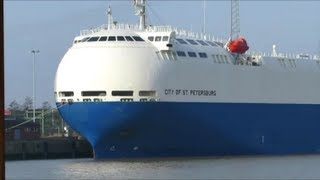 City of St Petersburg IMO 9473456 Autotransporter wird beladen Car Carrier being loaded Emden [upl. by Anthea]