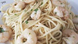 Espaguetis con gambas al ajillo Receta rapida 1 [upl. by Iglesias]