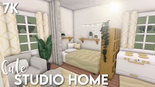 7k NoGamepass Cute Studio Home  Bloxburg ROBLOX speedbuild [upl. by Hoopen]