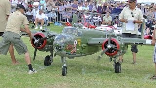 GIANT 13 SCALE RC B25 MITCHELL 2 X 400 cc MOKI 5 CYL  WESTON PARK LEGENDARY FIGHTERS  1  2014 [upl. by Soluk]