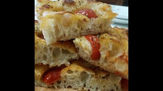 Focaccia con lievito madre a lunga lievitazione  coil folds  ricetta e tutorial [upl. by Emad]