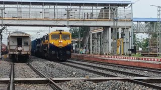 Power Full Speed WDG4DFraight Train Up Down Loop Line Busy track 😱Speed 80 kmph [upl. by Brear]