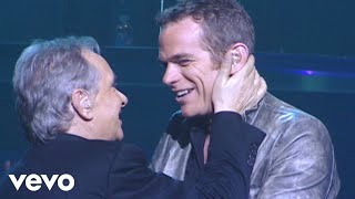 Michel Sardou Garou  La rivière de notre enfance Live Officiel Marseille 2005 [upl. by Blatman]