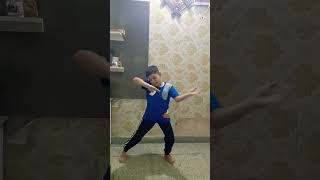 Aayi naidance on aayi nai dance dancesteps shortvideos fun aayinai sidhantproyoutubechannel [upl. by Olsson]