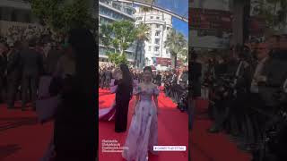 Photographers call Haifa Wehbe at Cannes 2024المصورين الفرنسيين ينادون اسم هيفاء وهبي في مهرجان كان [upl. by Mackintosh445]