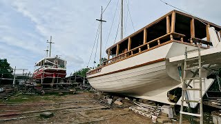 Connecting the diesel tanks of our once WRECKED SAILBOAT boat rebuild project — Sailing Yabá 164 [upl. by Barina53]