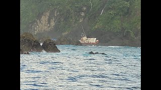 Guardacostas rescató a una tripulación de barco que quedó encallado en Osa [upl. by Sibley]