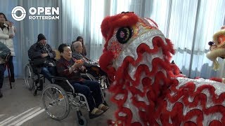 010nu  Extra Chinees nieuwjaar in verzorgingstehuis [upl. by Hardan]