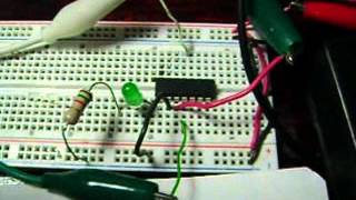 Circuito Comparador Amplificador Operacional LM324 [upl. by Niwrek312]