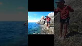 戶外捕魚：小孩哥來到岸邊海釣 釣魚 釣魚的樂趣只有釣魚人懂 原來釣魚才是抖音運動頂流 [upl. by Arathorn]