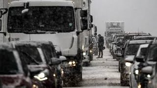 Neige et verglas  34 départements placés en vigilance orange mercredi dans le nordest du pays [upl. by Ettenaj]