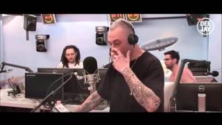 FABRI FIBRA RISPONDE ALLA DARK POLO GANG CON UN FREESTYLE IN RADIO [upl. by Arrol]