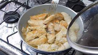 FILÉ DE FRANGO AO MOLHO BRANCO  RECEITAS DA CRIS [upl. by Anaujnas]