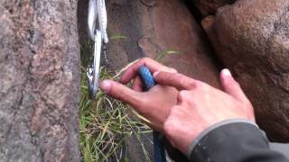 How to clip a quickdraw while lead climbing [upl. by Sandberg]