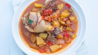 Fricasé de pollo con papas [upl. by Ferrel245]