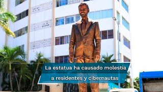 Estatua de Eugenio Derbez en Acapulco causa críticas en redes sociales [upl. by Urial811]