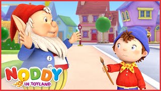 Big Ears gives Noddy a gift  Noddy in Toyland  Noddy Official [upl. by Rosanna]