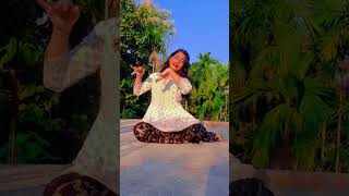 Afreen afreenbongo puja shorts sittingdance bollywood song [upl. by Chaunce]