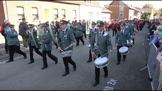 Klompenkirmes 2024 in GrevenbroichElsen Aufmarsch zur Parade [upl. by Aliekat]