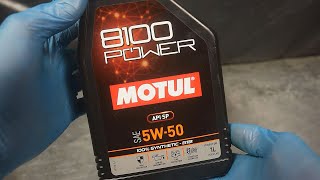 Motul 8100 Power 5W50 Jak wygląda oryginalny olej silnikowy [upl. by Oiralednac]