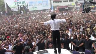 Shahrukh using Benz As Stage At Cochin Emmanuel Silks Inauguration [upl. by Onitsuaf]