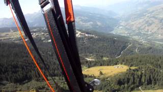 Parapente débutant  UCPA Les Arcs  Août 2012 [upl. by Esiocnarf]