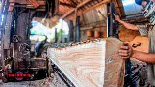 Sawing Beautiful Chinaberry Wood [upl. by Kobe]