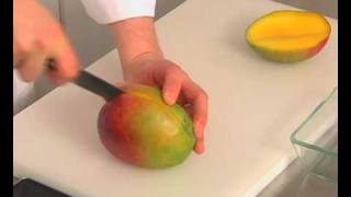 Technique de cuisine  Préparer une mangue [upl. by Torrey36]