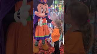 Minnie Mouse bowtoons Disney Halloween Minnie videoshort videoshorts [upl. by Artimid914]