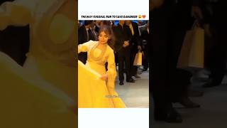 Dananeer mubeen fell down at hum awards😱 humawards ytshorts [upl. by Omura]