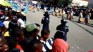 Desfile carnavalesco no Bié Angola [upl. by Ecyaj845]