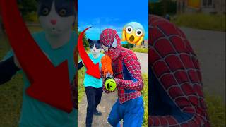 LA PISTOLA QUE CONVIERTE EN ESQUELETO😱 SPIDERMAN [upl. by Atiuqrahs]