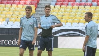 Deutschland vs Österreich  Abschlusstraining in München Gomez kehrt in Allianz Arena zurück [upl. by Waiter722]