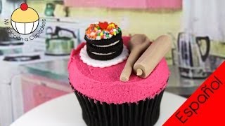 Haz Cupcakes con Accesorios de Repostería  Un Tutorial Práctico de Cupcake Addiction [upl. by Stovall]